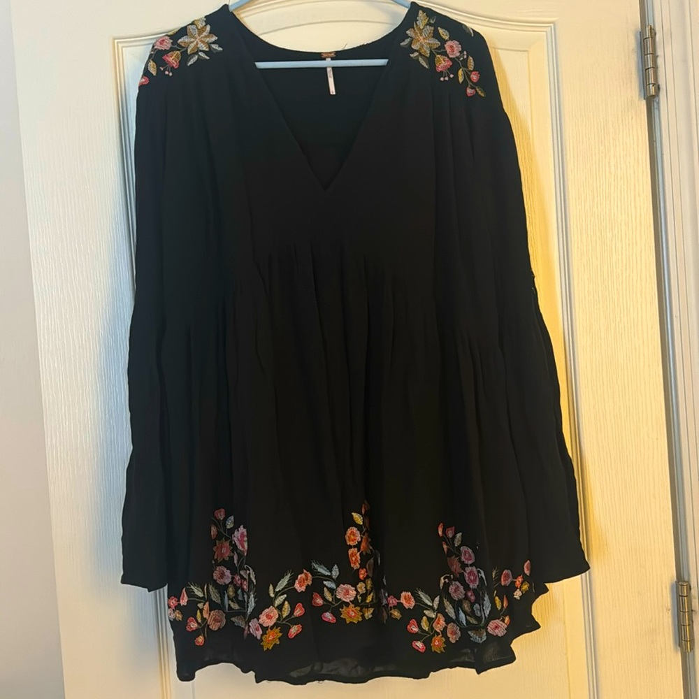pre-owned free people dress.